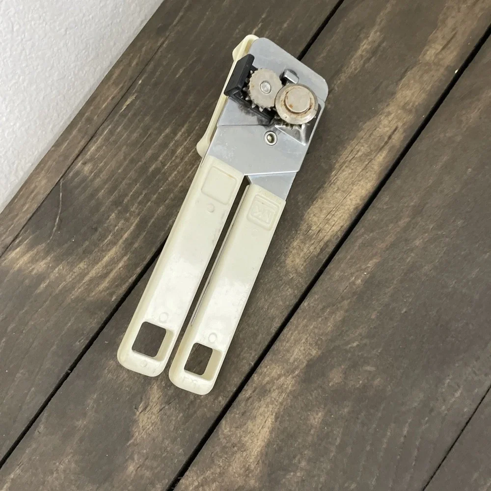Vintage M Kamenstein Can Opener Utensils Tools‎